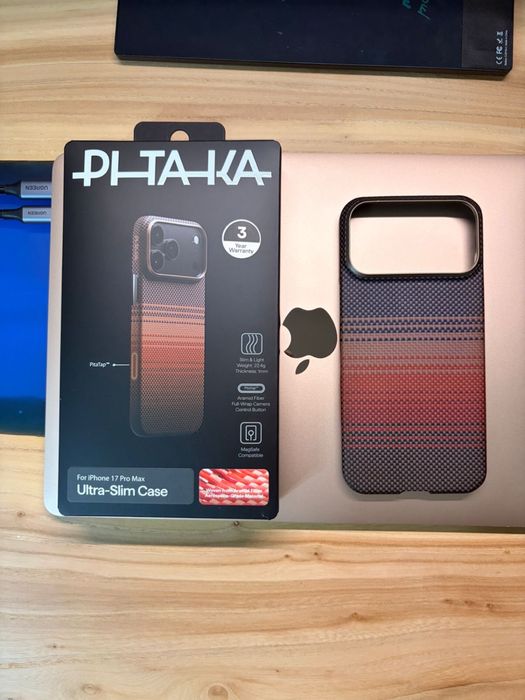 Чехол Pitaka оригинальный Ultra Slim