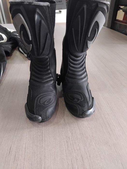 Мото екип  за пистов мотор