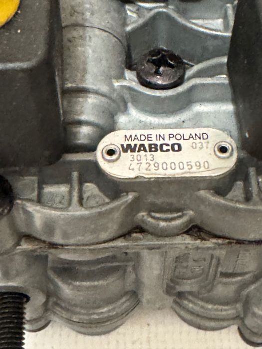 boc supapape suspensie  ECAS irisbus/renault / original Wabco