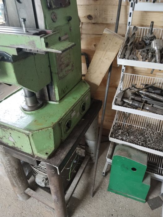 Продам фрезерный станок нфг 110