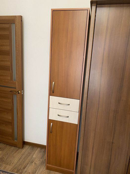 Продам шкаф с пеналом