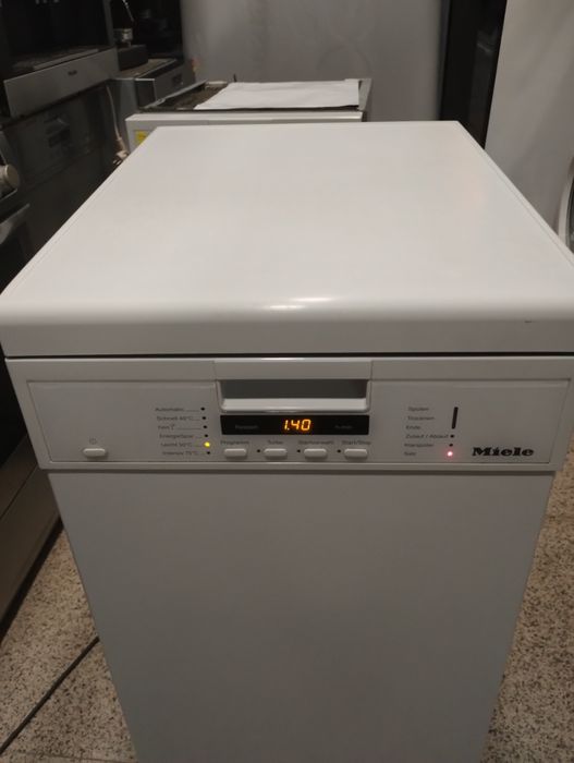 Съдомиялна Miele 45 см Свободностояща