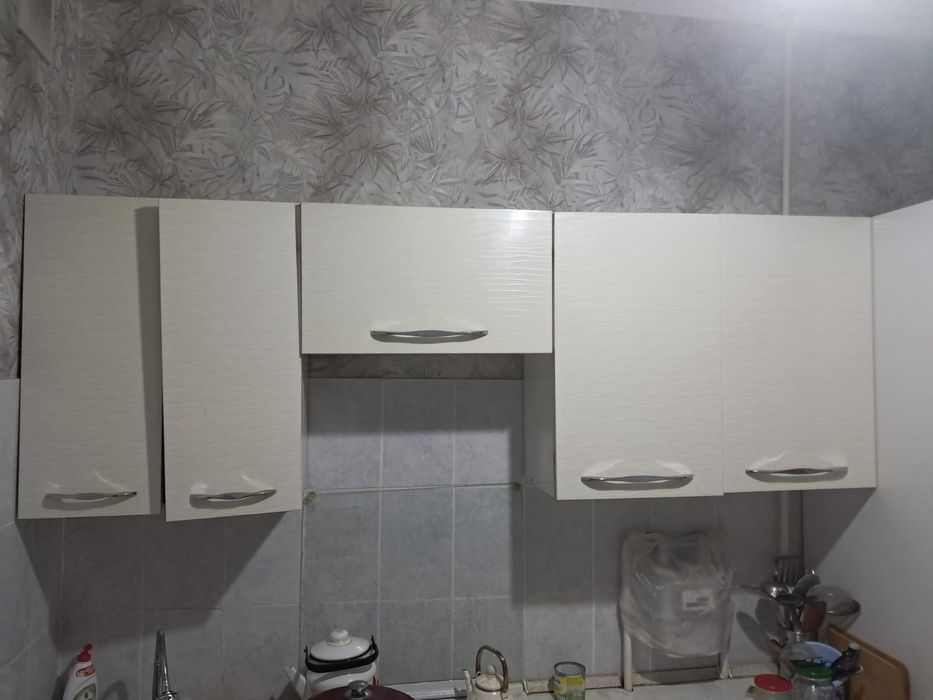 Срочно!!! Кухонный гарнитур б/у