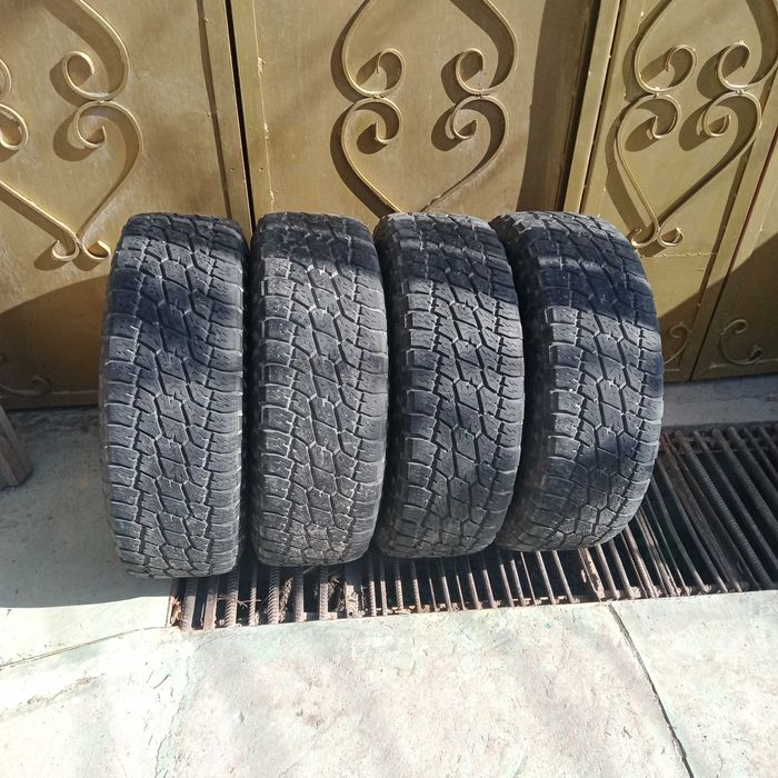 Продам шины без дисков R265/70/17