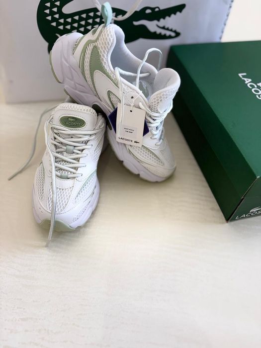 Кроссовки женские Lacoste