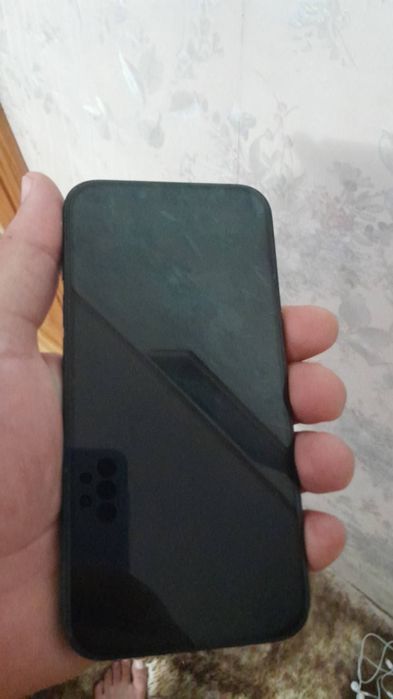Iphone 14 arata foarte bine , merge 10/10