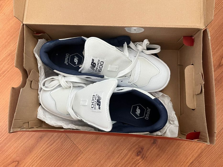 New Balance Tom Knox 600