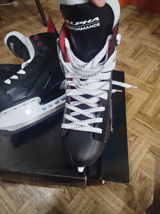 Продам коньки ALPHA 44 размер
