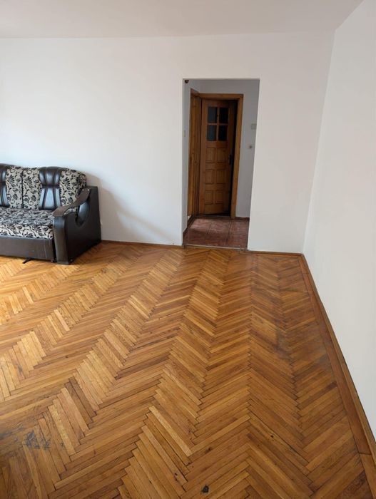 Apartament 3 camere semidecomandat 65.53 MP utili