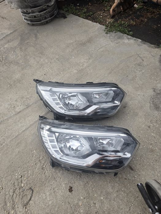 Far lampa dreapta fata Renault Express h7