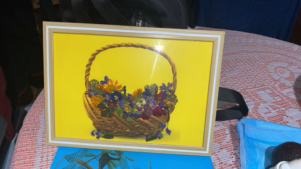 Картина , натур от естествени цветя