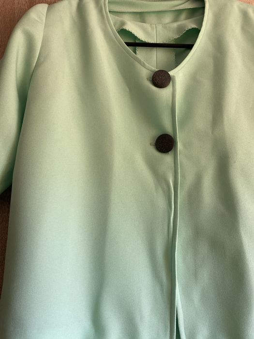 Compleu rochita si bluza din matase.