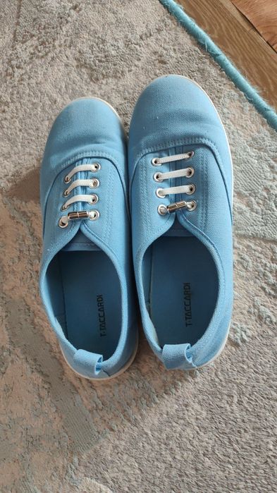 Отдам бесплатно 41 размер