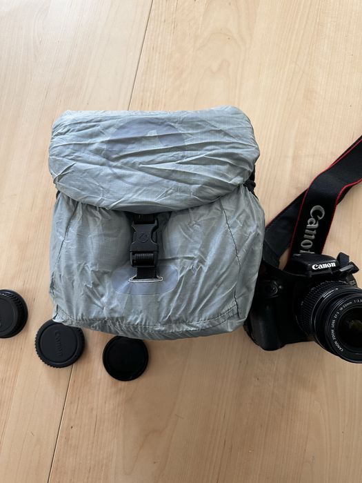 Canon EOS550D + Obiectiv 18-55