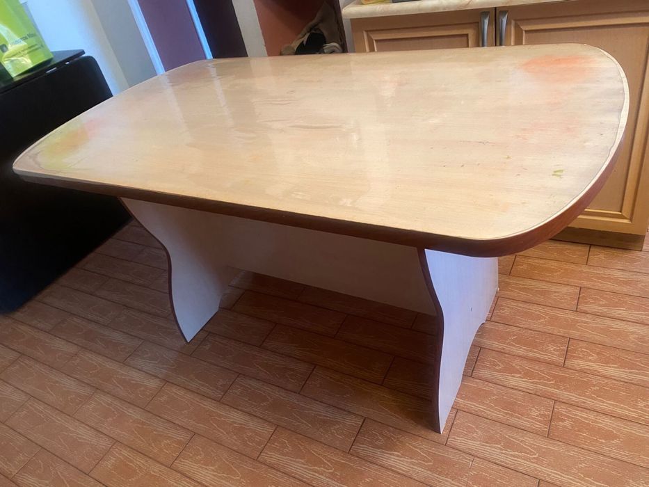 Кухонный стол б/у