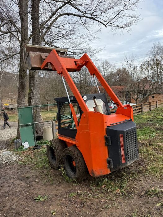 Miniîncarcător  Bobcat THOMAS 2,3 tone