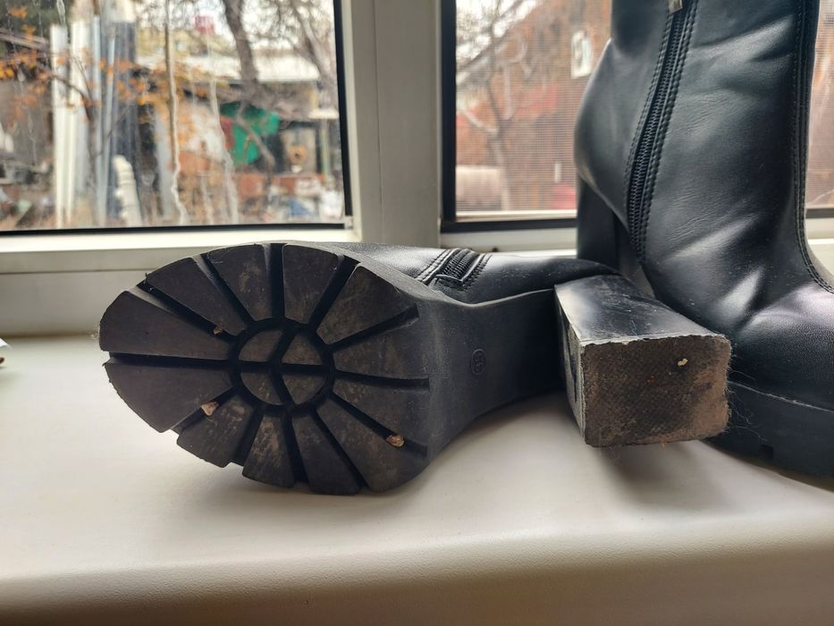 Продам 35 размер