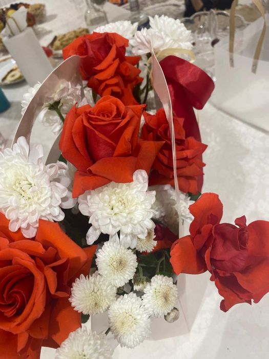 Букет корзины роз 5000