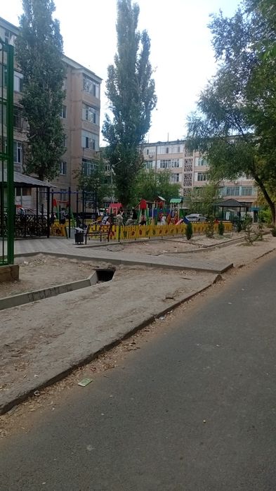2х ком. кв.продам в 10мкр дом 10
