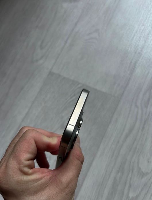 iPhone/Айфон 16 pro 256гб