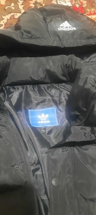 Адидас новая  куртка оригинал