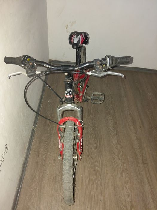 Vând bicicleta de copii