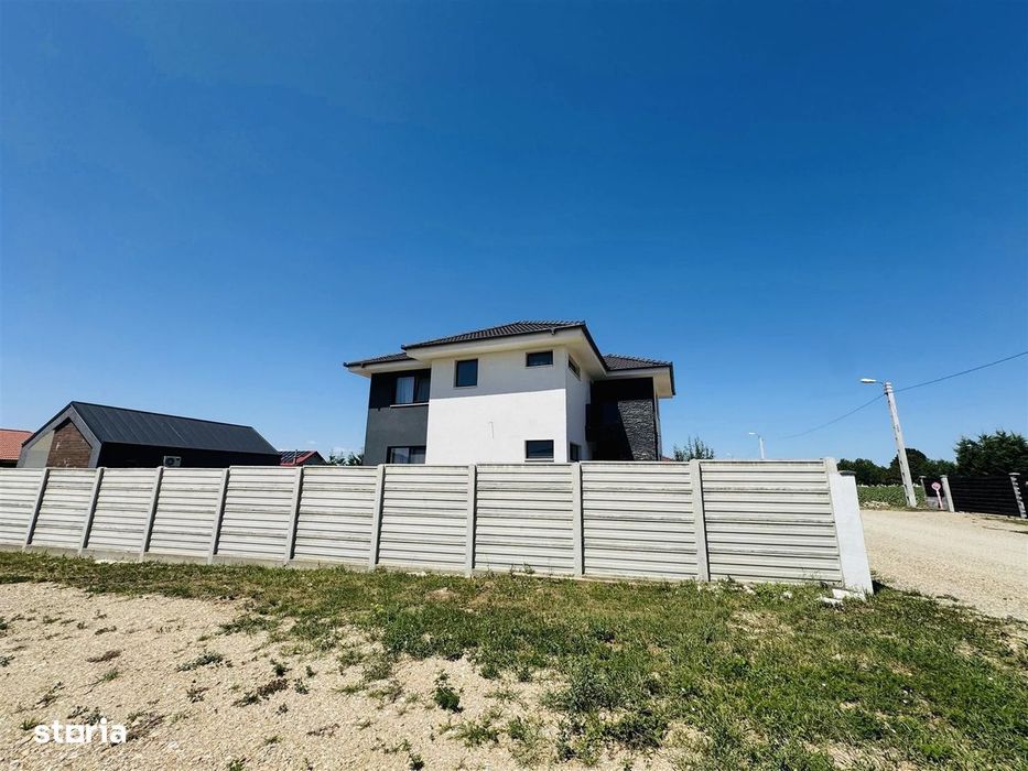 Casa semifinisata P+E zona Oncea