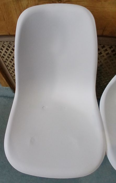 2 Б/У стула за 10.000 в одни руки!