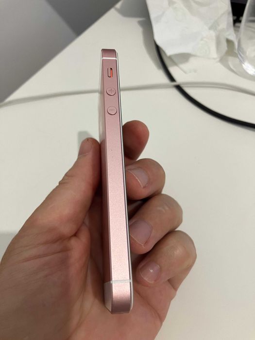 Apple iPhone SE, Rose Gold, 16 GB