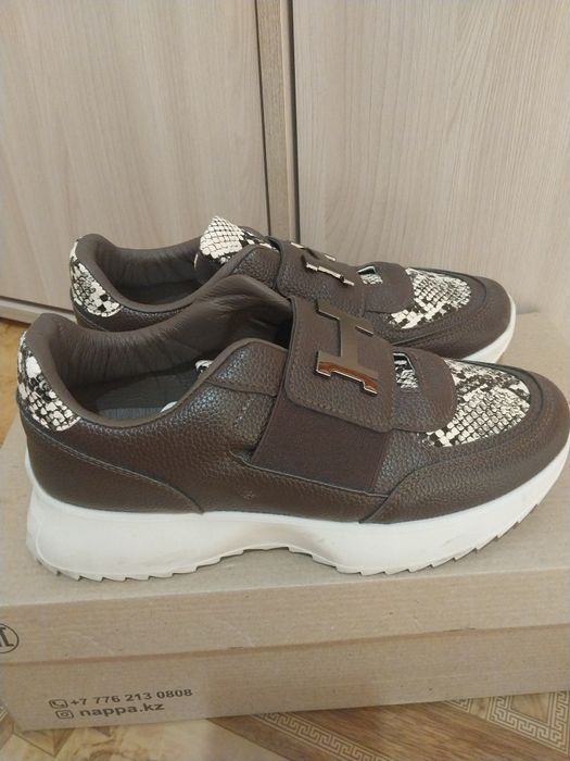 Етик жане кроссовка