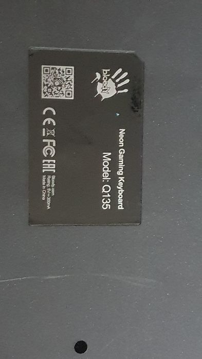 ПОЧТИ НОВАЯ Клавиатура игровая bloody