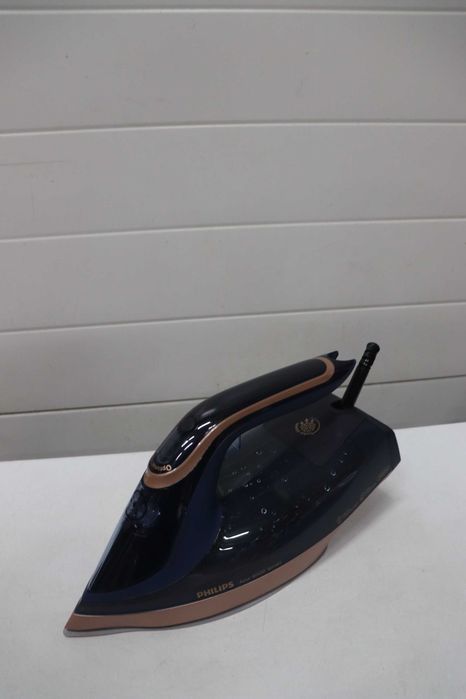 Парна ютия Philips Azur 8000, мощност 3000 W, Turbo Boost пара 260г
