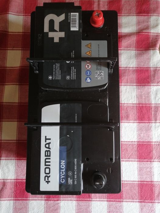 Vînd acumulator 100 ah nou