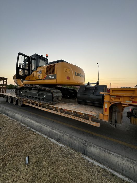 Аренда экскаватора ковш с гидромолотом , погрузчик 3.2куб