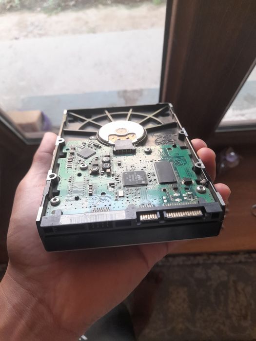 HDD hard disk 500GB Srochna sotiladi