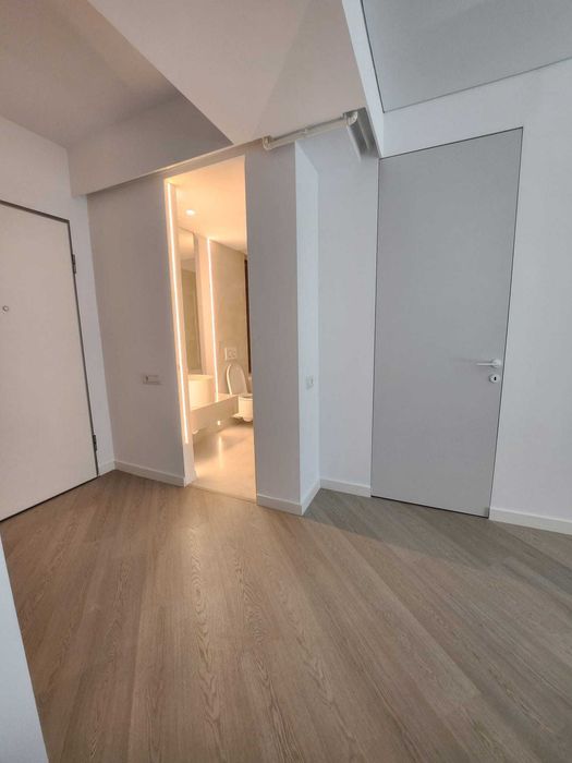Studio de inchiriat -Cortina North
