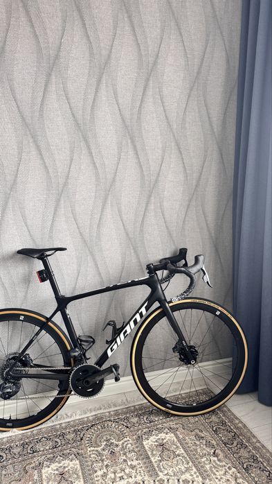 Шоссейный велосипед Giant TCR