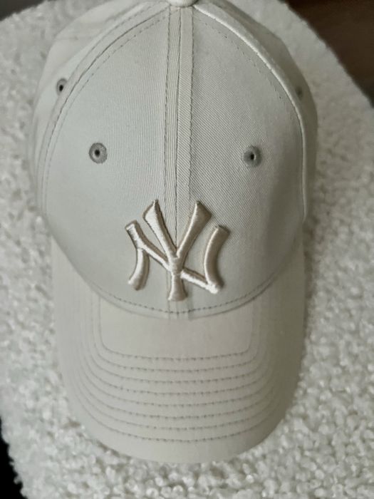 Шапка с козирка New Era