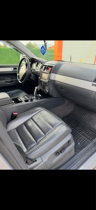 VW Touareg 3.0 TDI,automat, piele, navi, incalzire scaune