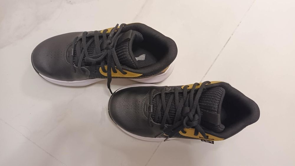 Маратонки  Under Armour