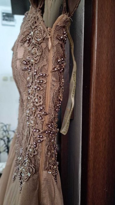 Rochie pentru eveniment, culoare Bej/Maro deschis. Marimea 40