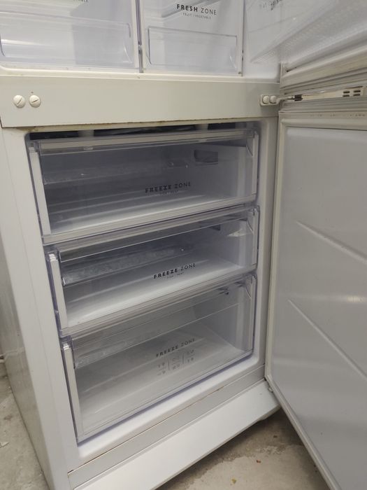 Продам холодильник "Бирюса" ,высота 1,80 м. Б/у.