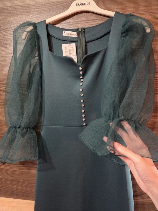 Красива рокля за императрици