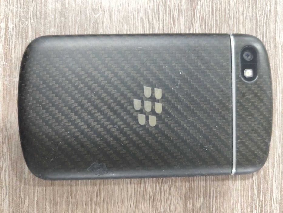 Мобилен телефон BlackBerry Q10 16gb/2gb