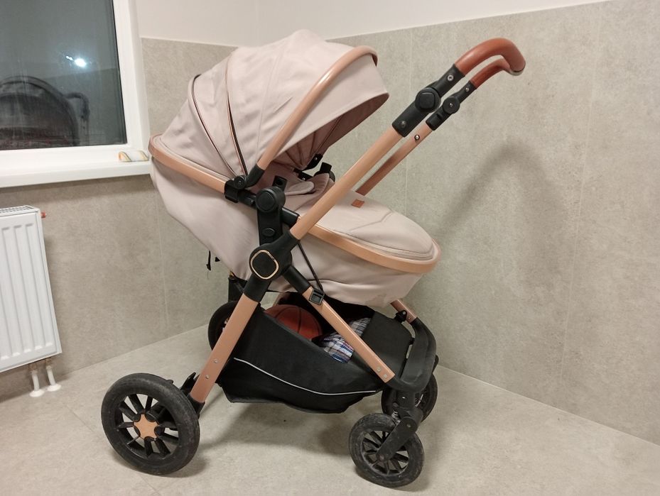 Коляска для прогулки