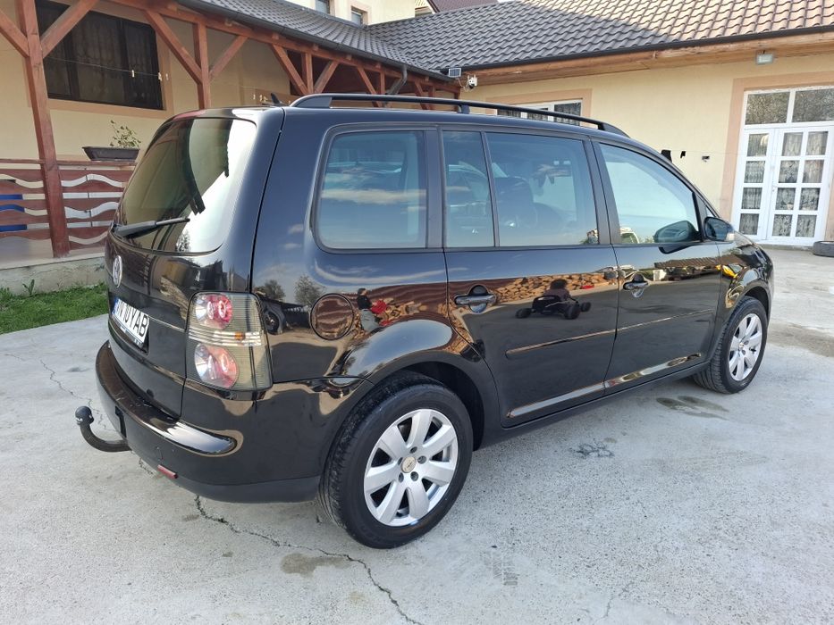 Volkswagen Touran 2.0TDi 140CP