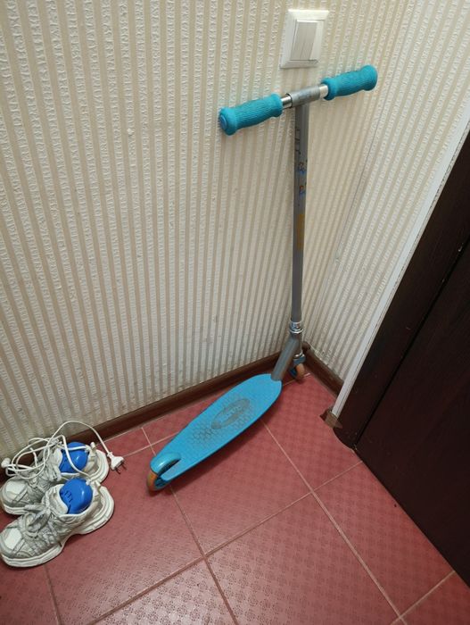 Продам самокат детский