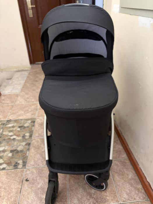Продам детскую коляску 2 в 1