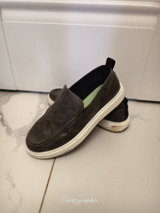 Продам обувь туфли школьные