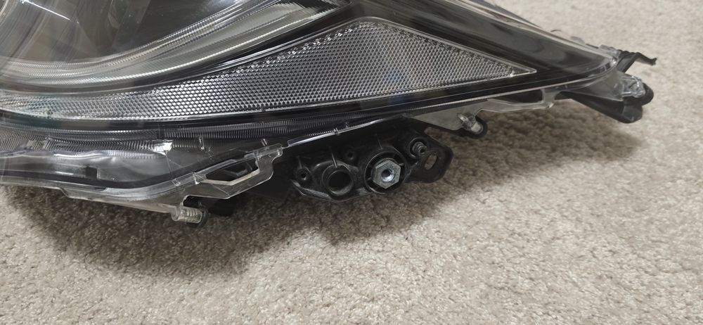 Ляв лед фар за тойота корола